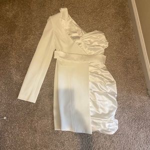 White One Sleeved  Tuxedo Blazer Dress